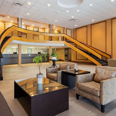 Best Western North Bay Hotel & Conference Centre Interior photo