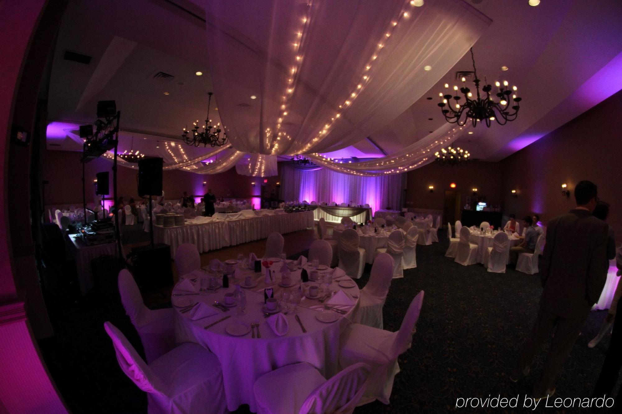 Best Western North Bay Hotel & Conference Centre Restaurant photo