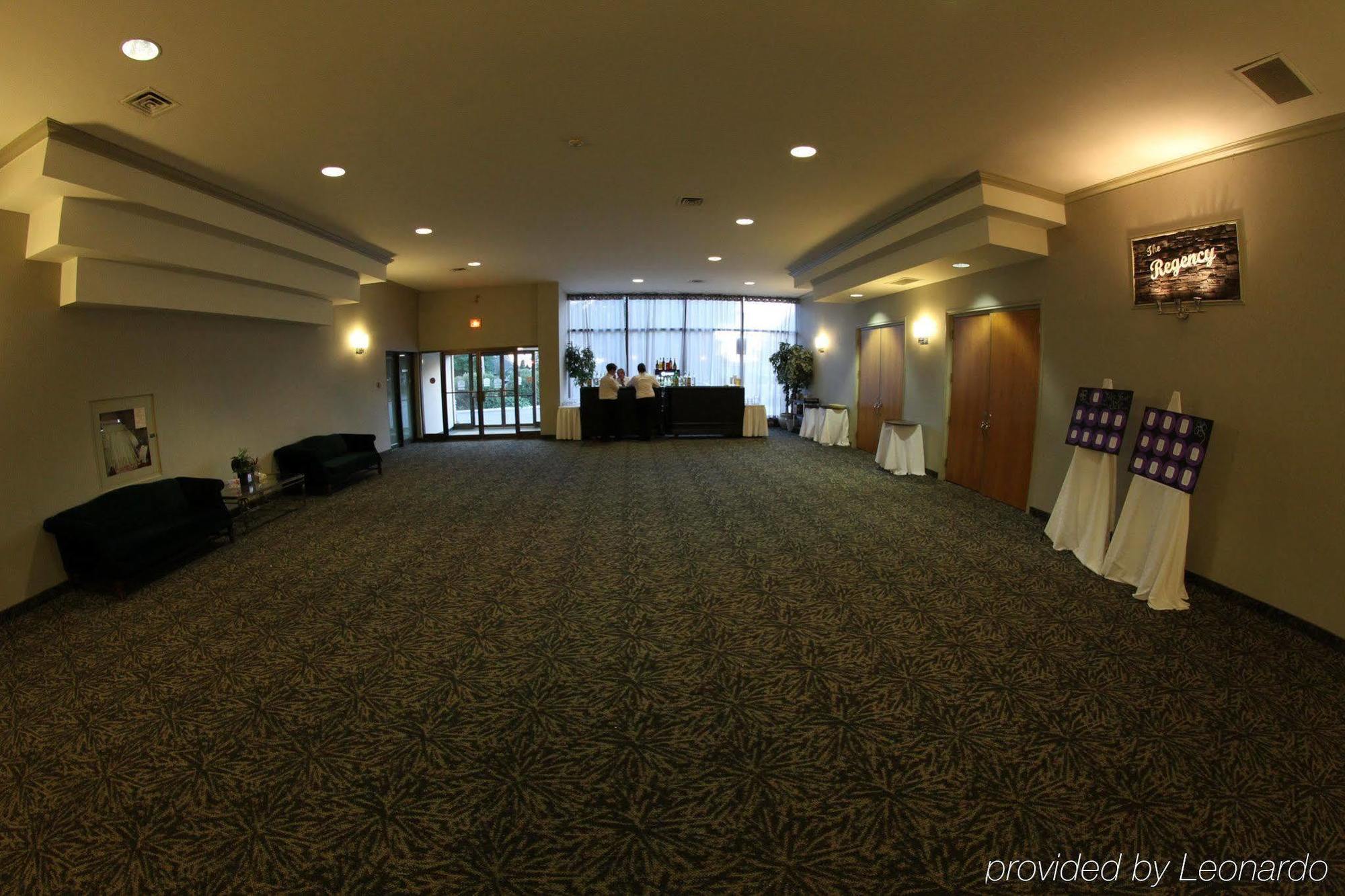 Best Western North Bay Hotel & Conference Centre Interior photo